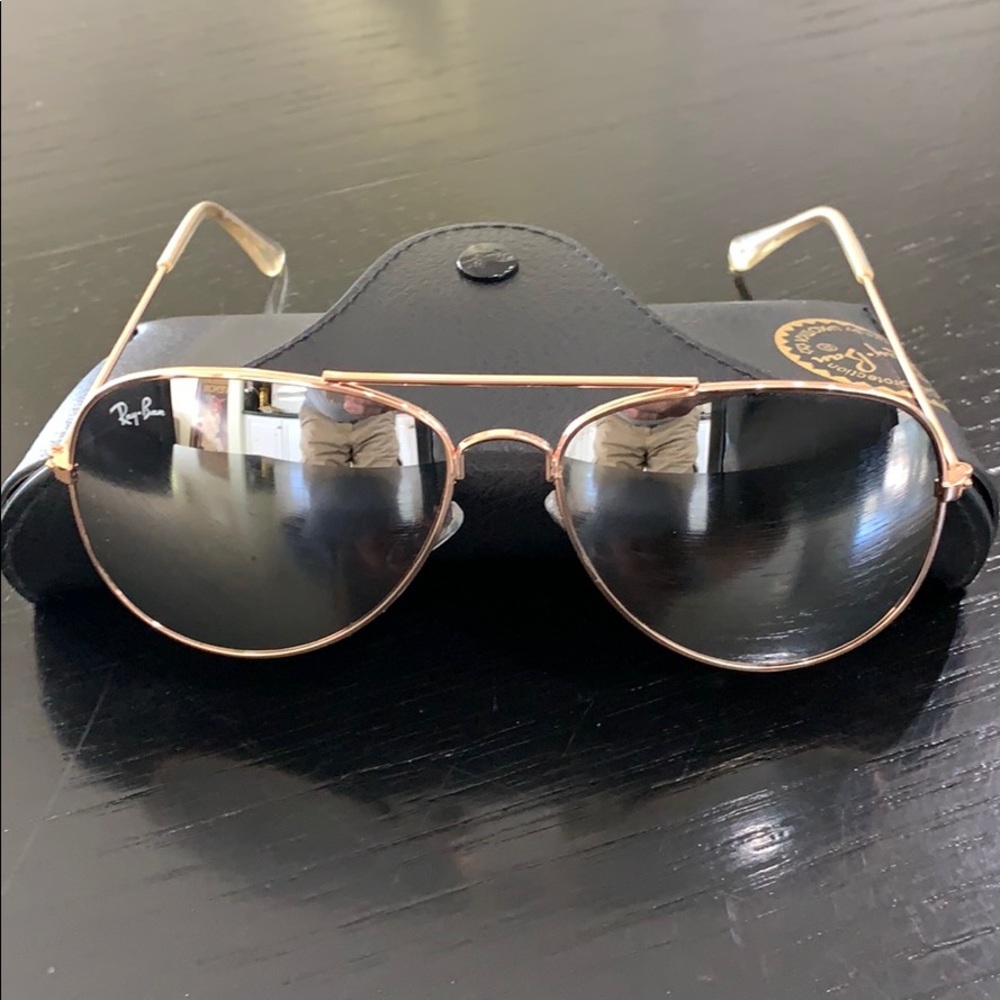 RAY BAN gold mirrored silver aviators